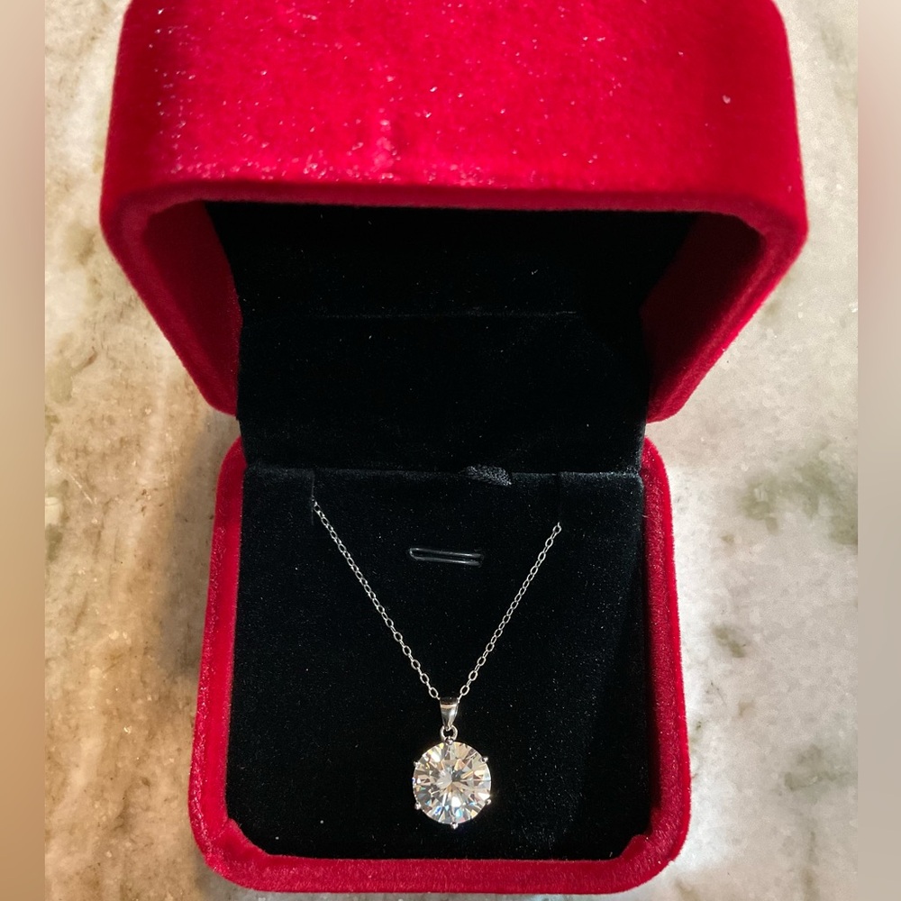 5 Carat Moissanite Necklace